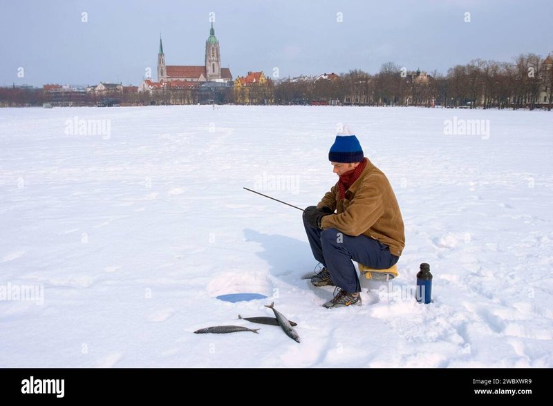 Ice fishing live game in Germany Ice fishing live game in Germany